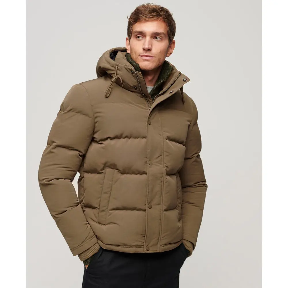 Upgrade Your Winter Wardrobe with Waterproof Puffer Jackets