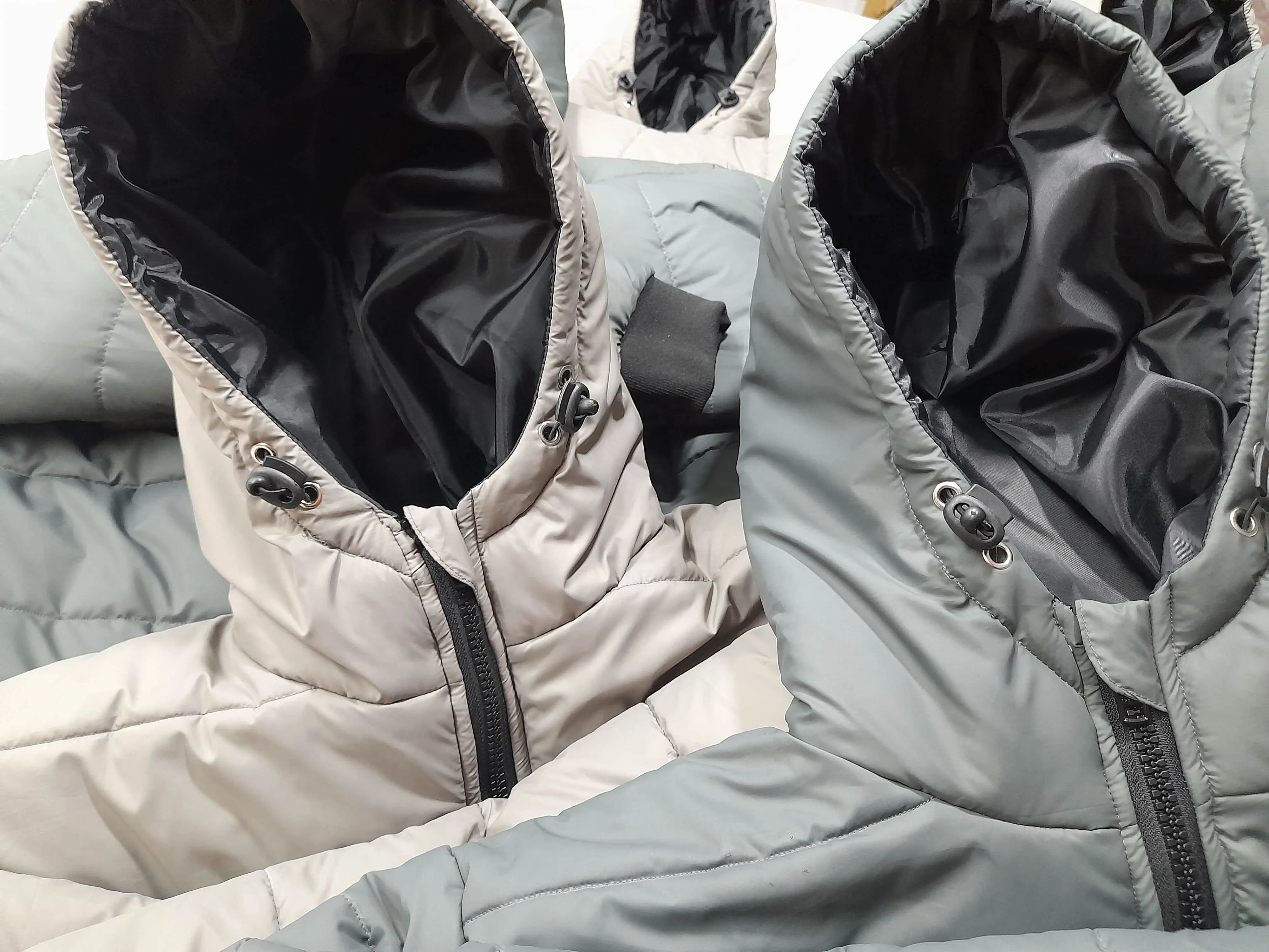 Waterproof puffer jackets with hoods for heavy rain