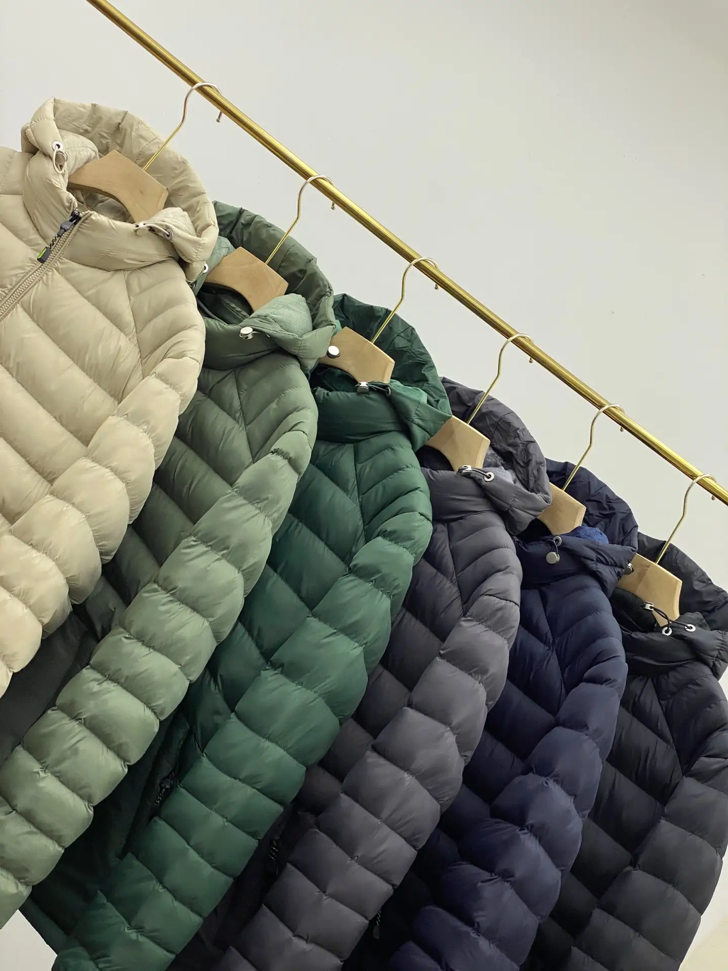 Patagonia blue hooded down jacket with detachable hood